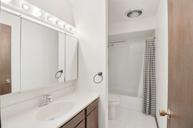 bathroom featuring visible vents, toilet, shower / bathtub combination with curtain, tile patterned flooring, and vanity