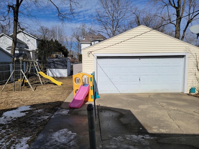 view of detached garage