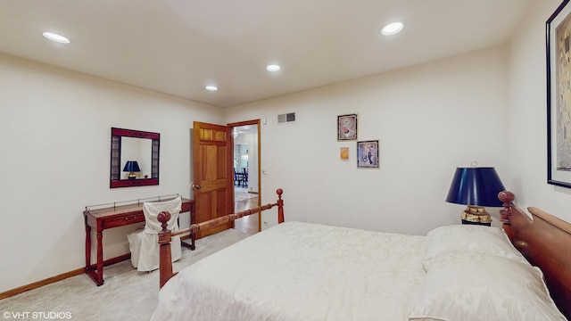 bedroom featuring light carpet, baseboards, visible vents, and recessed lighting