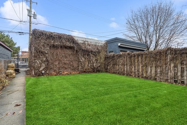 view of yard featuring fence