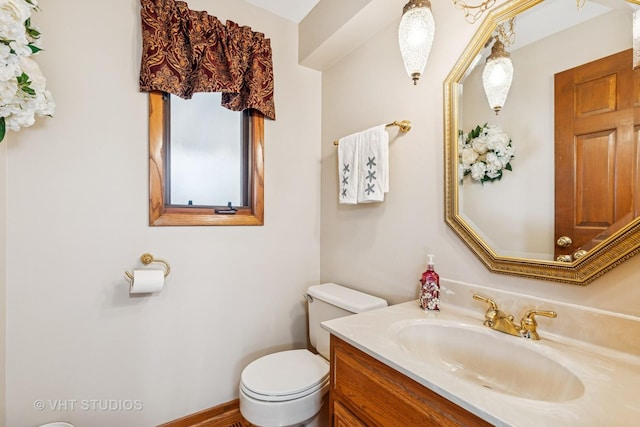 7821 Teton Rd, Orland Park, IL 60462 - bathroom with toilet and vanity