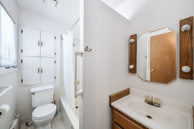 full bath featuring toilet, shower / bath combination with curtain, and vanity