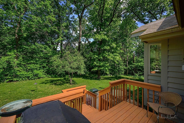 18 Colony Ln, Galena, IL 61036 - deck with a yard