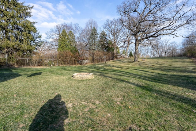 view of yard with fence