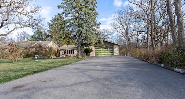 view of front of property with a front lawn