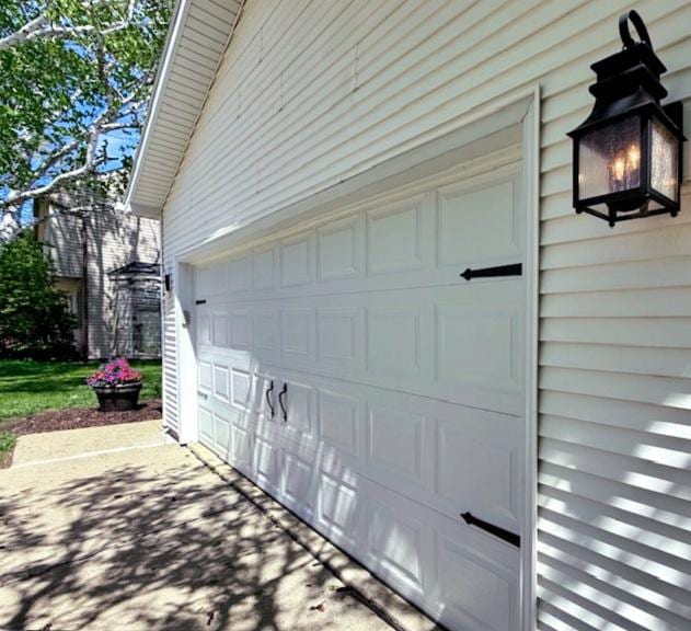 1816 Sadler Dr, Champaign, IL 61821 - view of garage