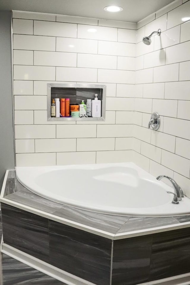 bathroom featuring shower / washtub combination