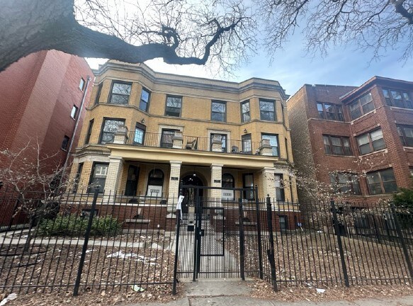 5224 N Winthrop Ave Unit 1C, Chicago, IL 60640 - photo 2