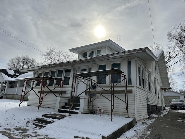 view of front facade