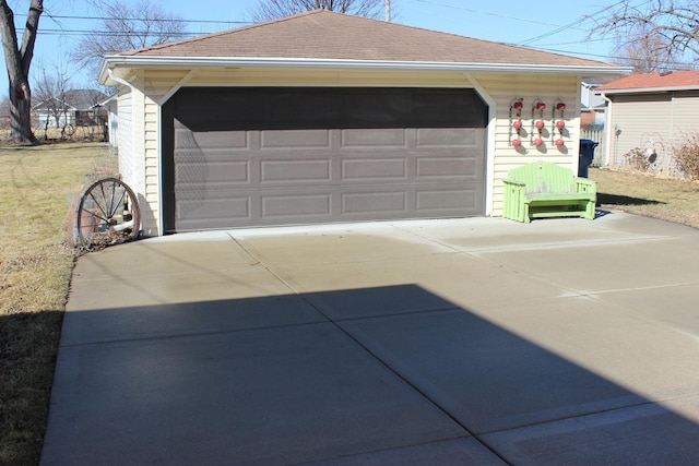 view of detached garage