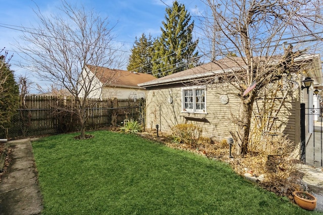 view of yard featuring fence