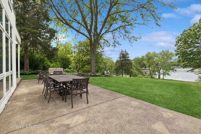 view of patio / terrace with outdoor dining area