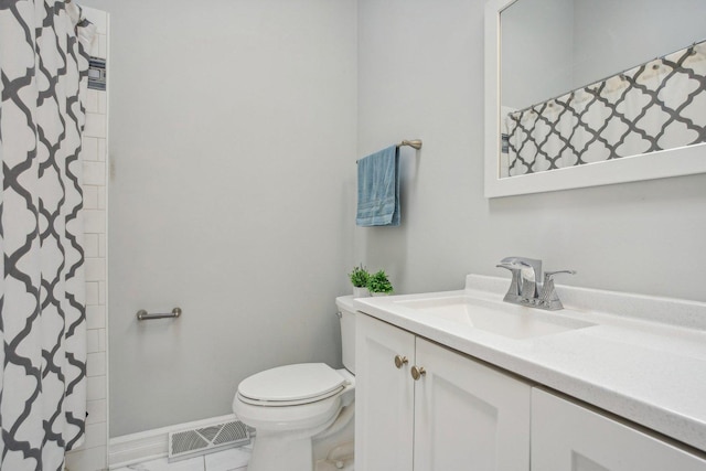 bathroom featuring baseboards, visible vents, toilet, curtained shower, and vanity