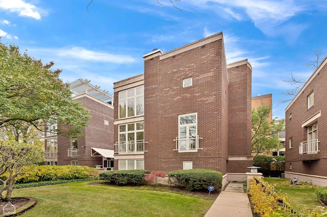 view of building exterior