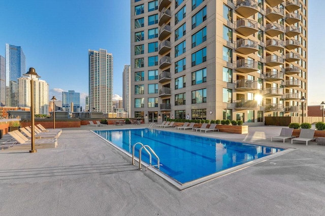 501 N Clinton St Unit 1705, Chicago, IL 60654 - community pool featuring a patio area and a city view