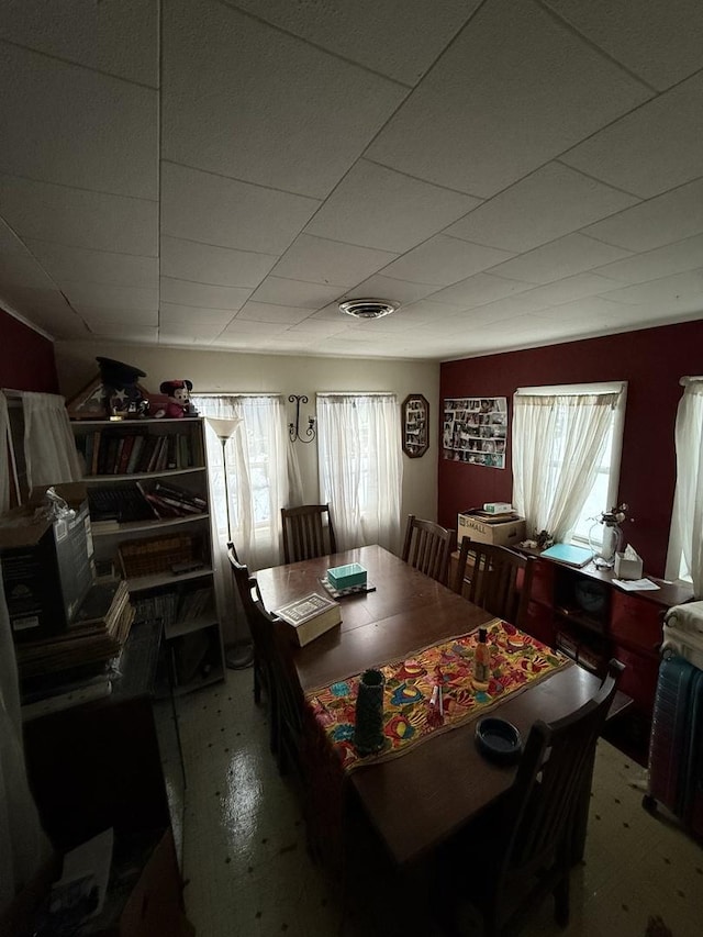 dining area with visible vents and a healthy amount of sunlight