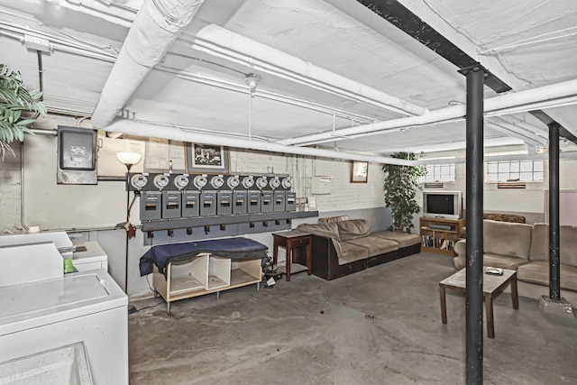 interior space featuring outdoor lounge area and independent washer and dryer