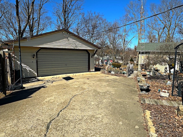 view of detached garage