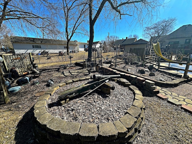 view of yard featuring fence