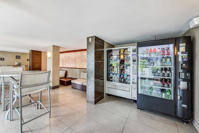 400 E Randolph St Unit 1824, Chicago, IL 60601 - interior space featuring visible vents