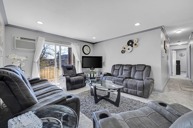 living area featuring a wall unit AC, recessed lighting, ornamental molding, light carpet, and baseboards