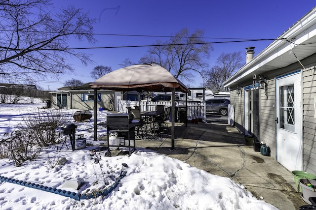 exterior space featuring fence