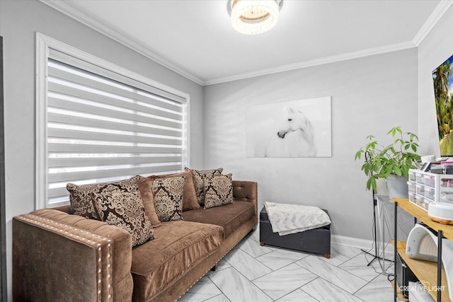 living area with crown molding and baseboards