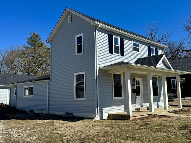 view of front of property featuring a porch