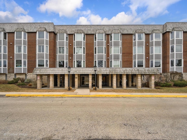 view of building exterior