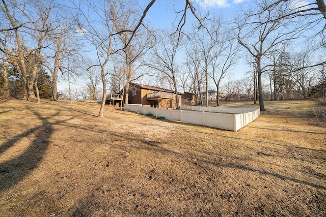 view of yard featuring fence