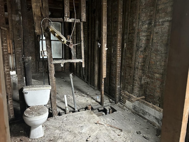 bathroom featuring toilet