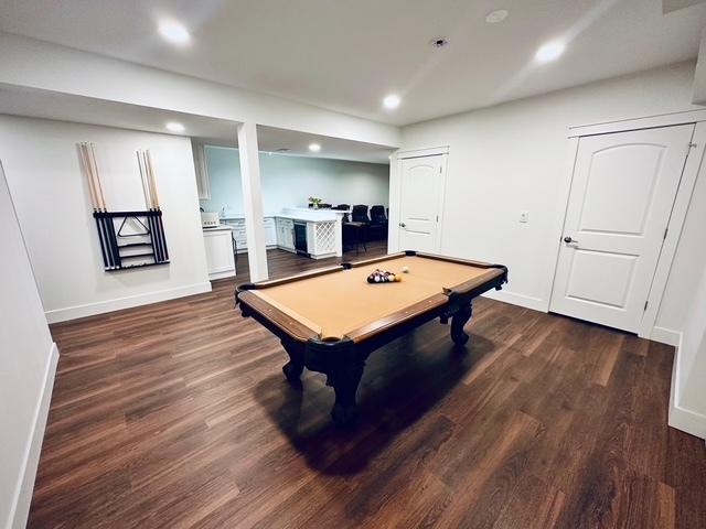 playroom featuring billiards, baseboards, dark wood finished floors, and recessed lighting