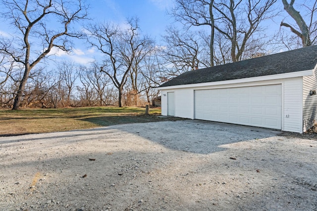 view of detached garage