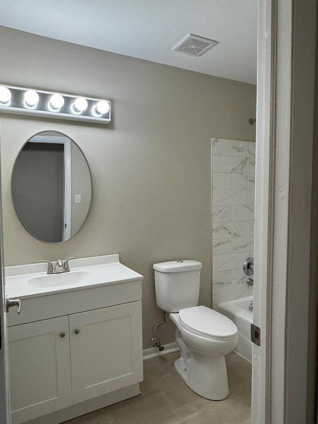 bathroom with baseboards, visible vents, toilet, vanity, and shower / washtub combination