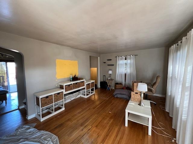 living room featuring wood finished floors