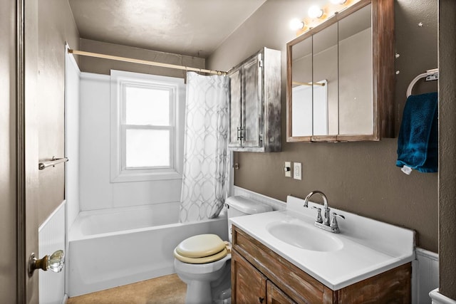 full bath with vanity, toilet, and shower / bathtub combination with curtain