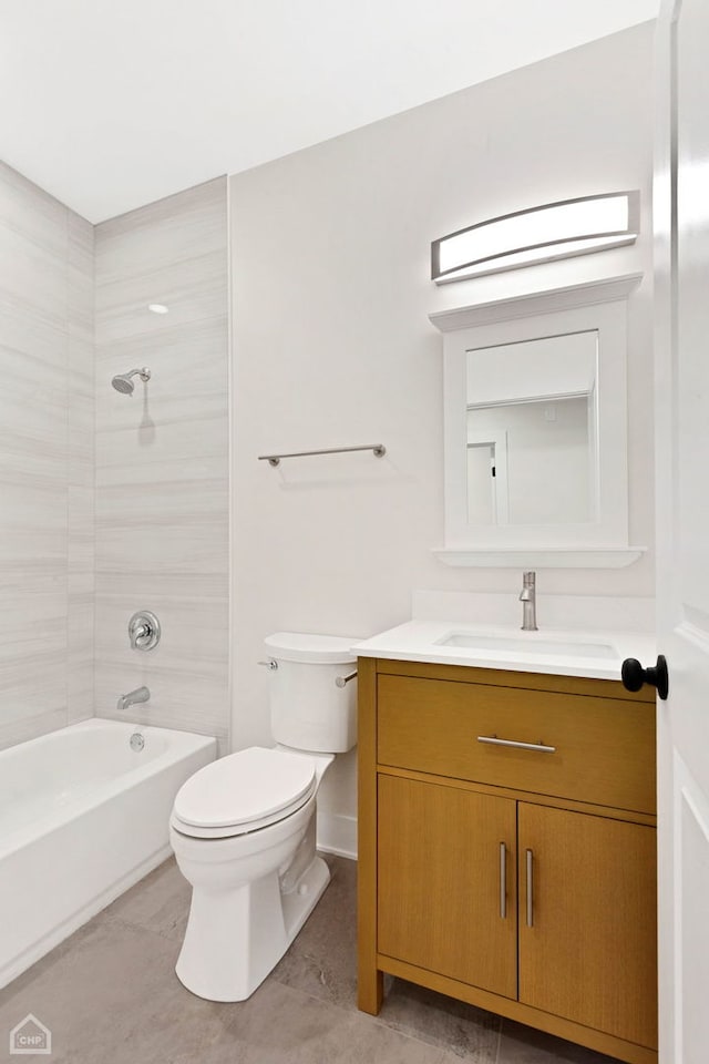 full bath featuring shower / bathtub combination, vanity, toilet, and baseboards