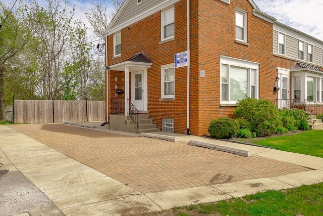 5640 W Carmen Ave, Chicago, IL 60630 - photo 4