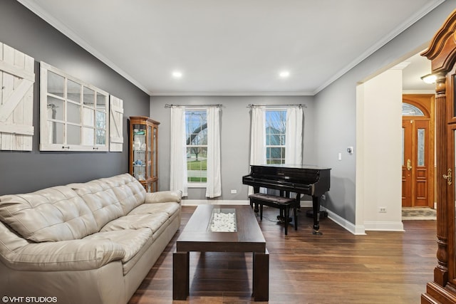 living room with baseboards, dark wood-style floors, recessed lighting, and ornamental molding