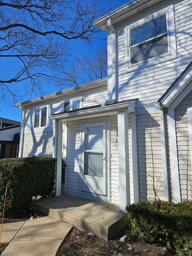 view of exterior entry