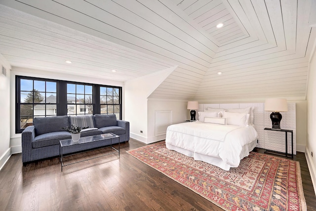 bedroom featuring visible vents, recessed lighting, baseboards, and wood finished floors