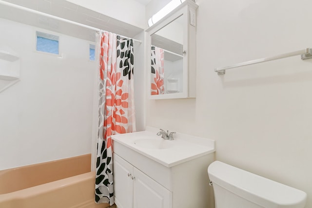 2547 2nd Ave, North Riverside, IL 60546 - bathroom featuring vanity, toilet, and shower / bathtub combination with curtain