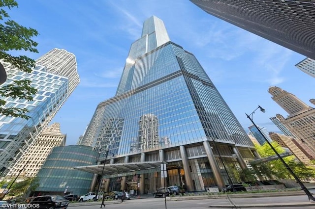 view of building exterior with a view of city