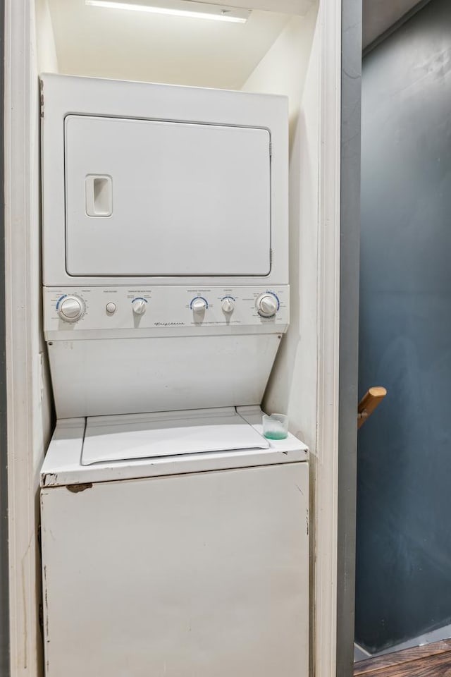 5412 S Wood St, Chicago, IL 60609 - clothes washing area with stacked washer and dryer and laundry area