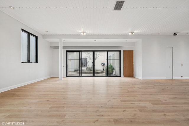 2000 Clendenin Ln, Riverwoods, IL 60015 - empty room featuring light wood finished floors and baseboards