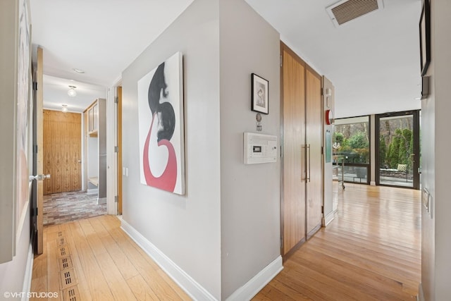 2000 Clendenin Ln, Riverwoods, IL 60015 - hallway with light wood-type flooring and baseboards