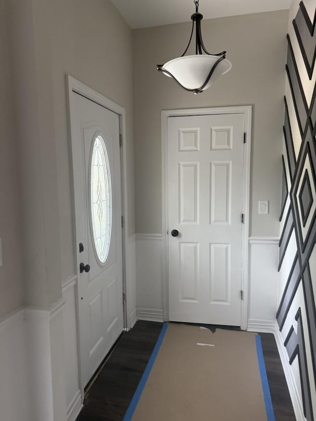 7929 S Manistee Ave, Chicago, IL 60617 - entrance foyer featuring dark wood-type flooring