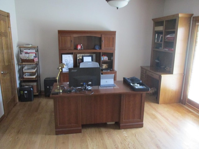 8032 Abbey Rd, Tinley Park, IL 60477 - office space with light wood-style flooring
