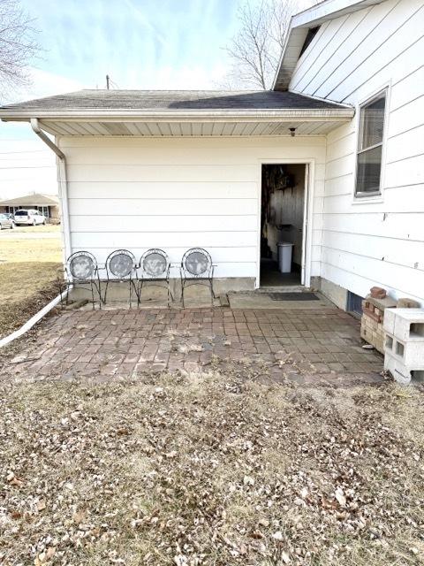 exterior space featuring a patio area