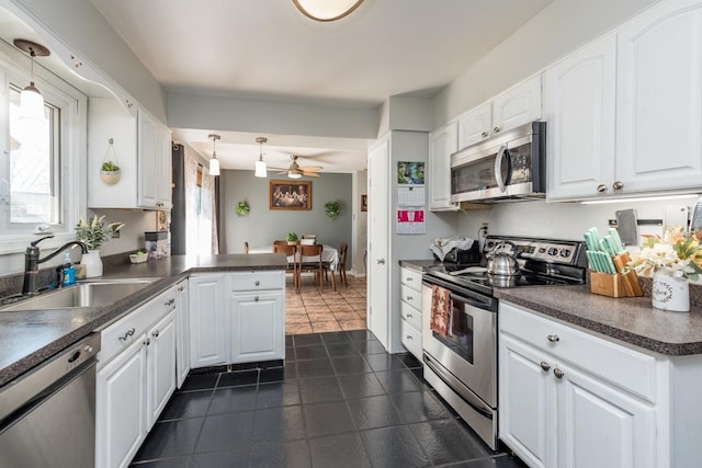 10113 W Center St, Beach Park, IL 60087 - photo 12